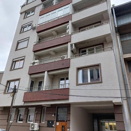Cozy Apartment In The City Center Skopje Eksteriør billede