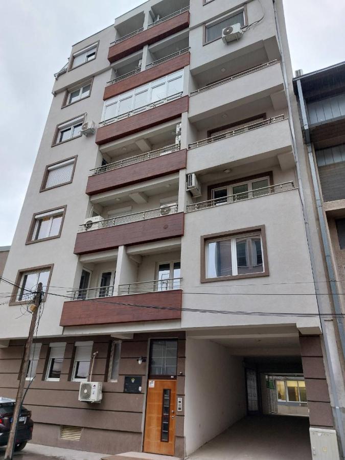 Cozy Apartment In The City Center Skopje Eksteriør billede